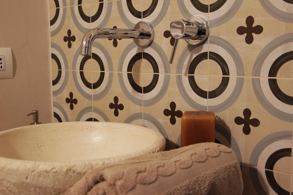 Palazzo Manfredi - Bed And Breakfast Monopoli Εξωτερικό φωτογραφία